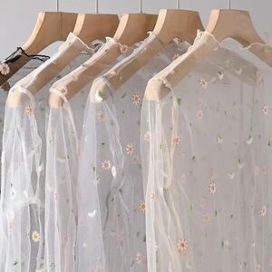 CLEARANCE NWT Sheer Top with Floral Applique in White (one size)